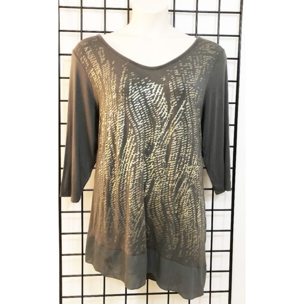 Apt. 9 Top Asymmetrical Hem Gray w/ Metallic Gold